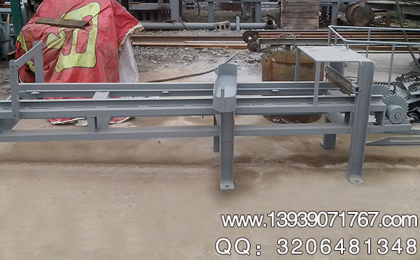 海綿鐵壓塊機發(fā)貨現(xiàn)場